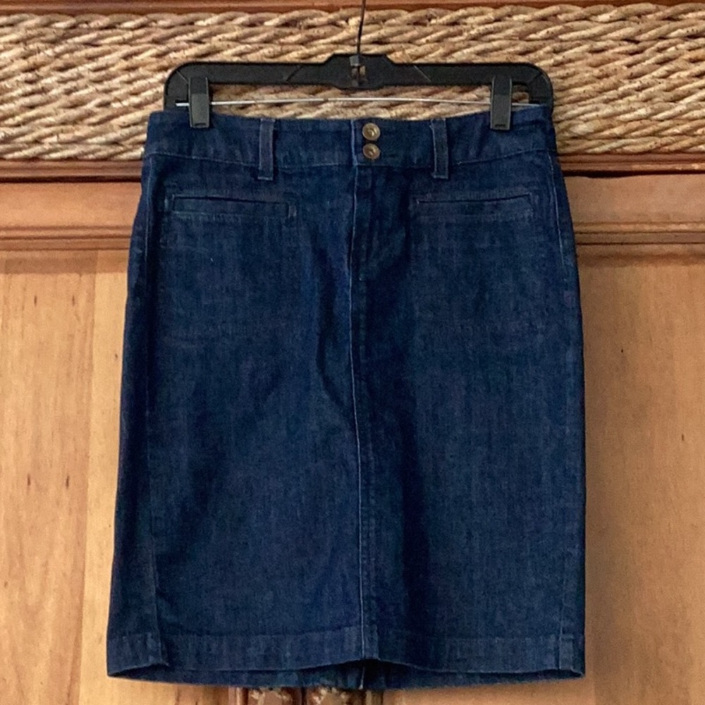 🦋NWOT Banana RepublicSo Fun Size 26 R Awesome Denim Skirt Wardrobe Must Have🦋 - Picture 1 of 8